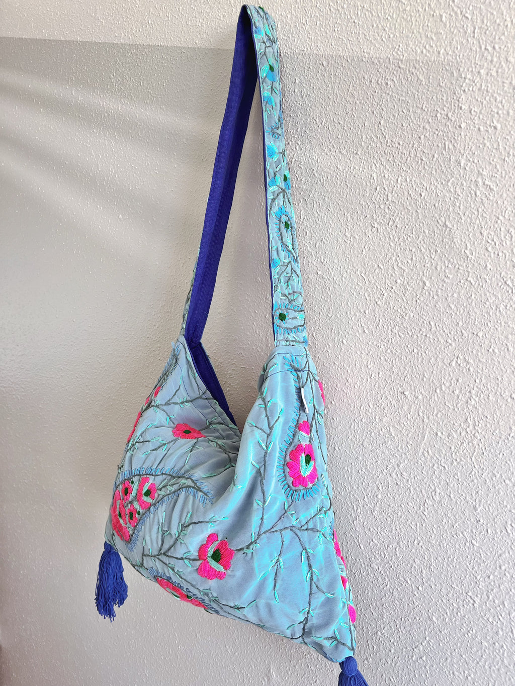 Handmade bag | Small Wristbag | Single shoulder bag | Embroidered bag