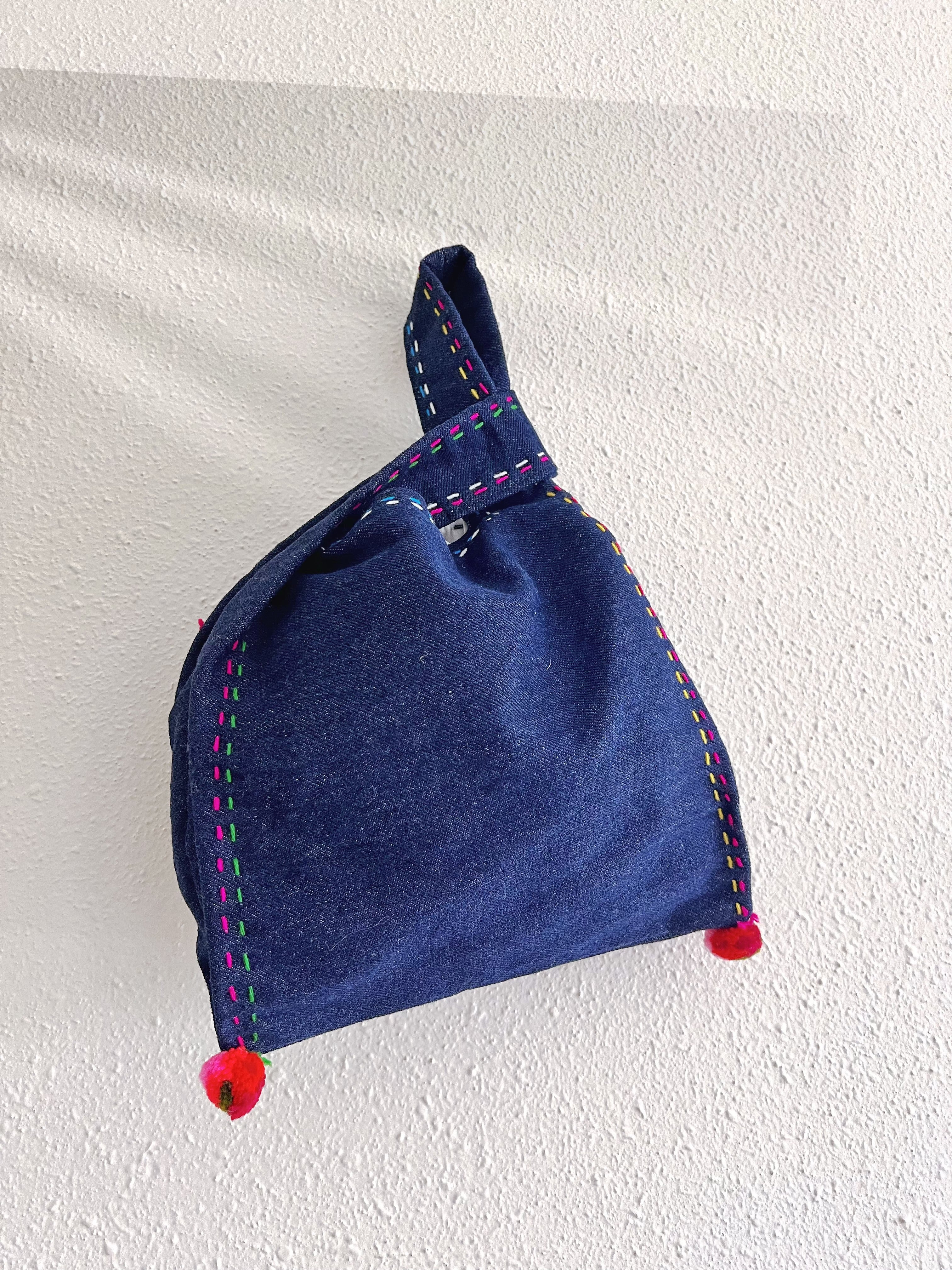 Handmade bag | Small Wristbag | Hand Stitching | Single shoulder bag | Bento bag