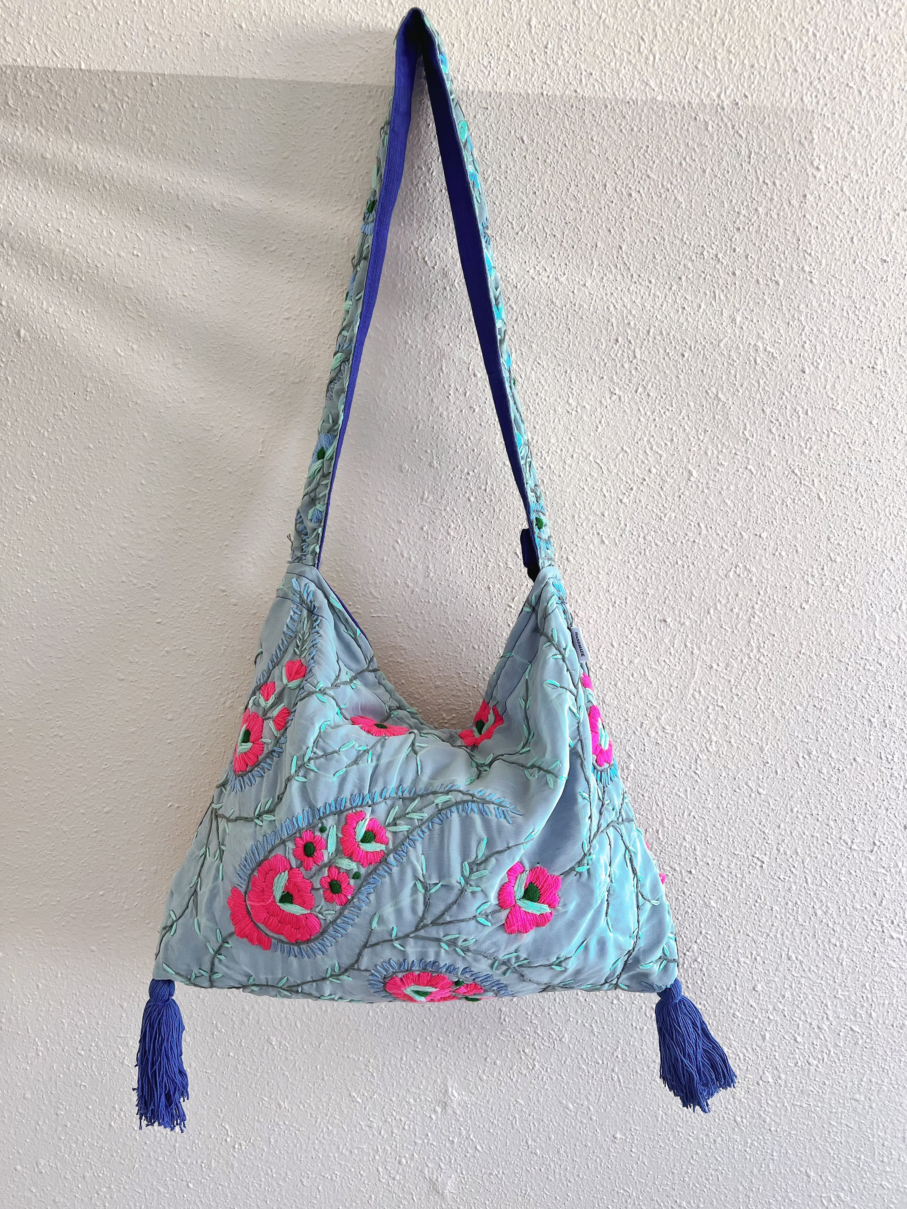 Handmade bag | Small Wristbag | Single shoulder bag | Embroidered bag