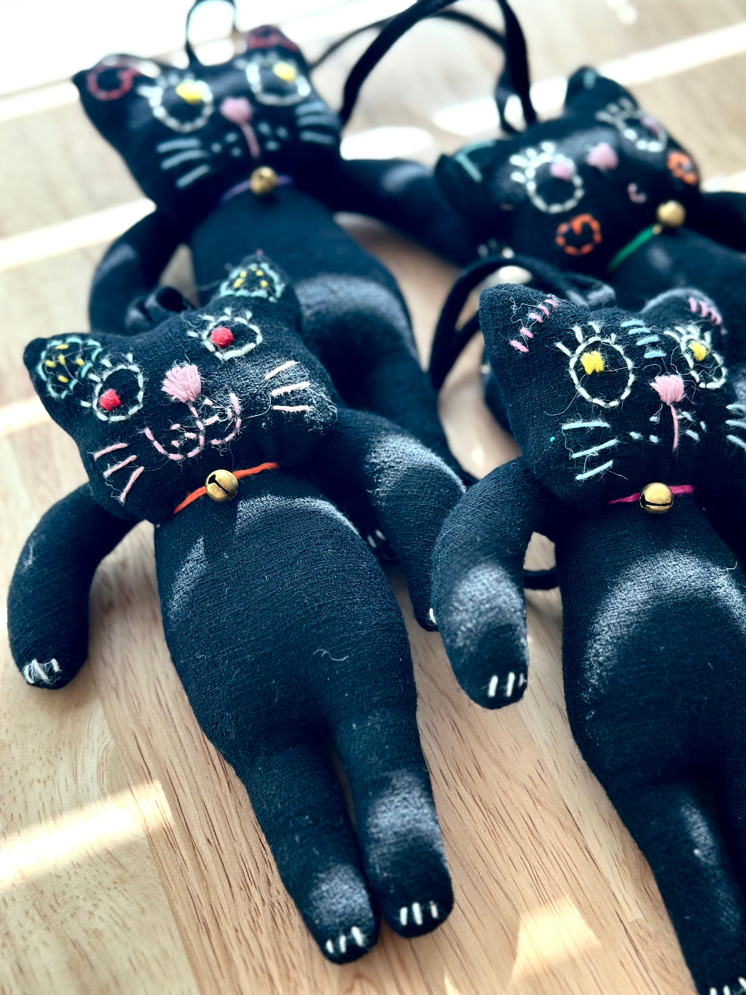 Hand-Stitched Cotton Linen Charms - Cat